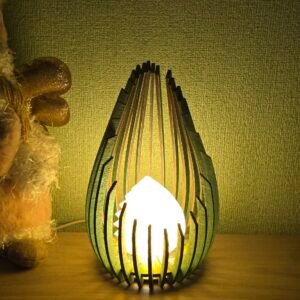 Lampada USB in Legno – Design Artistico e Luce Notturna Decorativa
