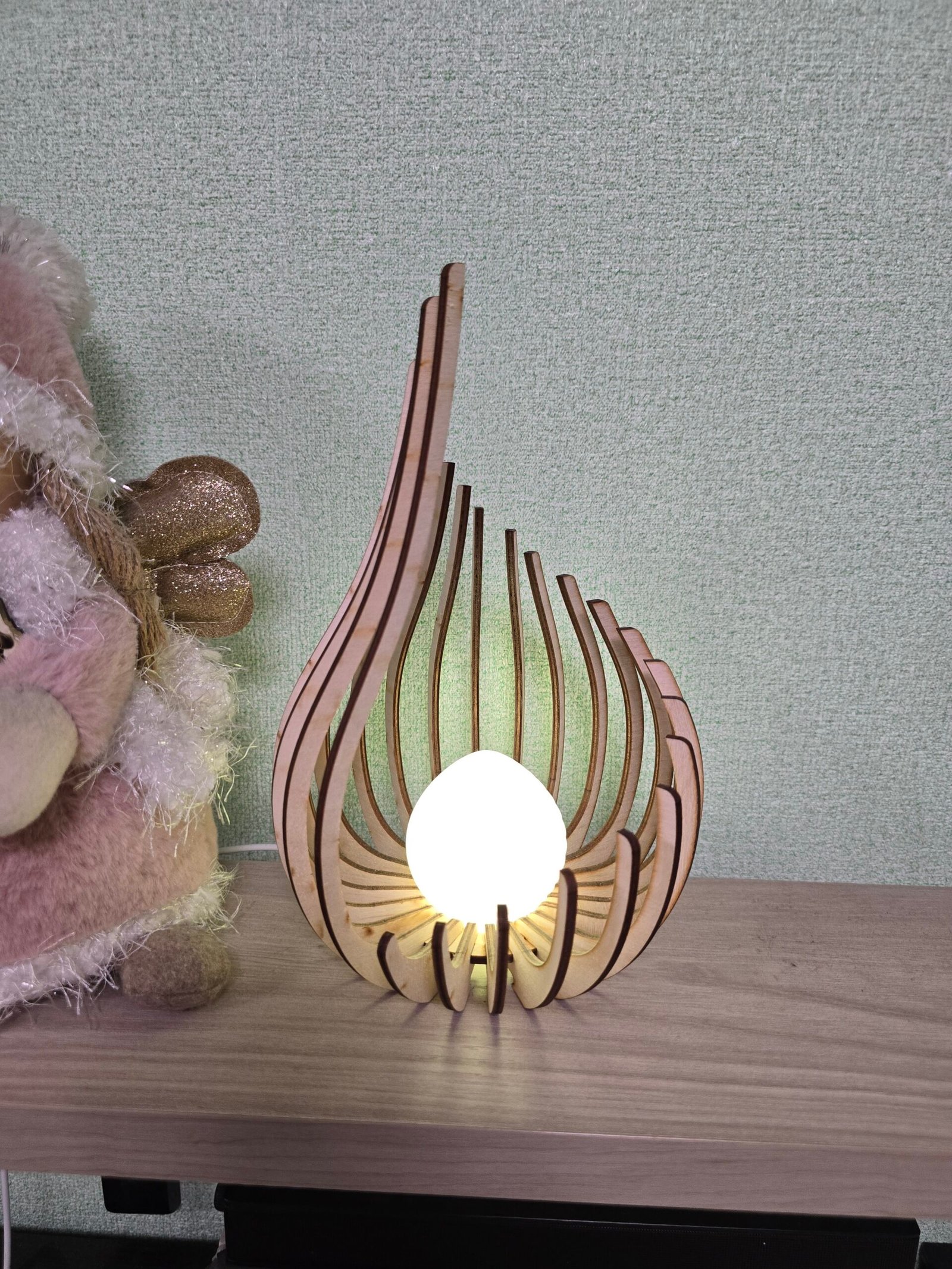 Lampada USB in Legno – Design Artistico e Luce Notturna Decorativa - immagine 4