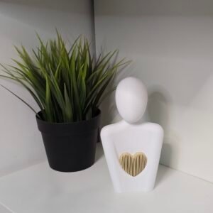 Scultura Astratta con Cuore Dorato – Stampa 3D Artistica