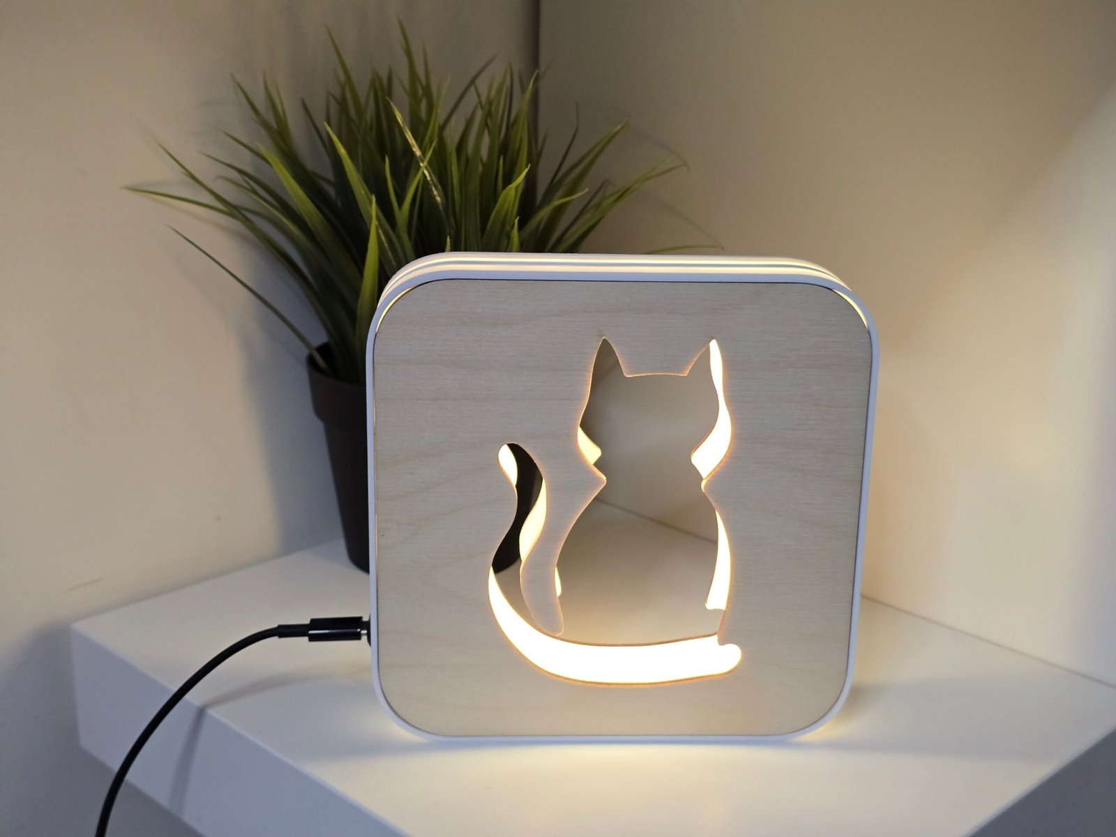 Lampada da Comodino Gatto – Stampa 3D & Incisione Laser | USB | Luce Notturna per Bambini - immagine 3