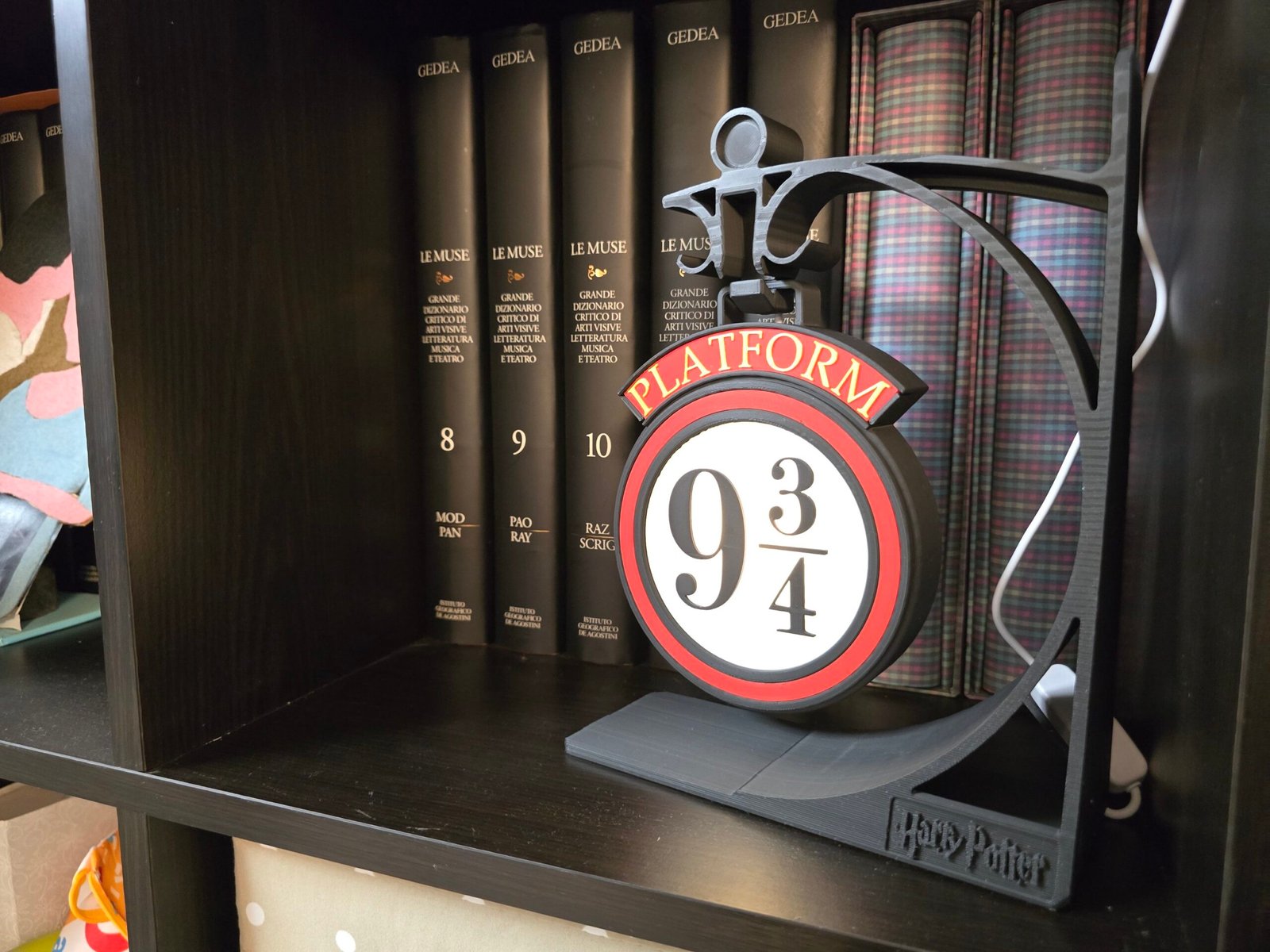 Lampada Harry Potter "Binario 9 ¾" – Magia in ogni angolo! - immagine 3