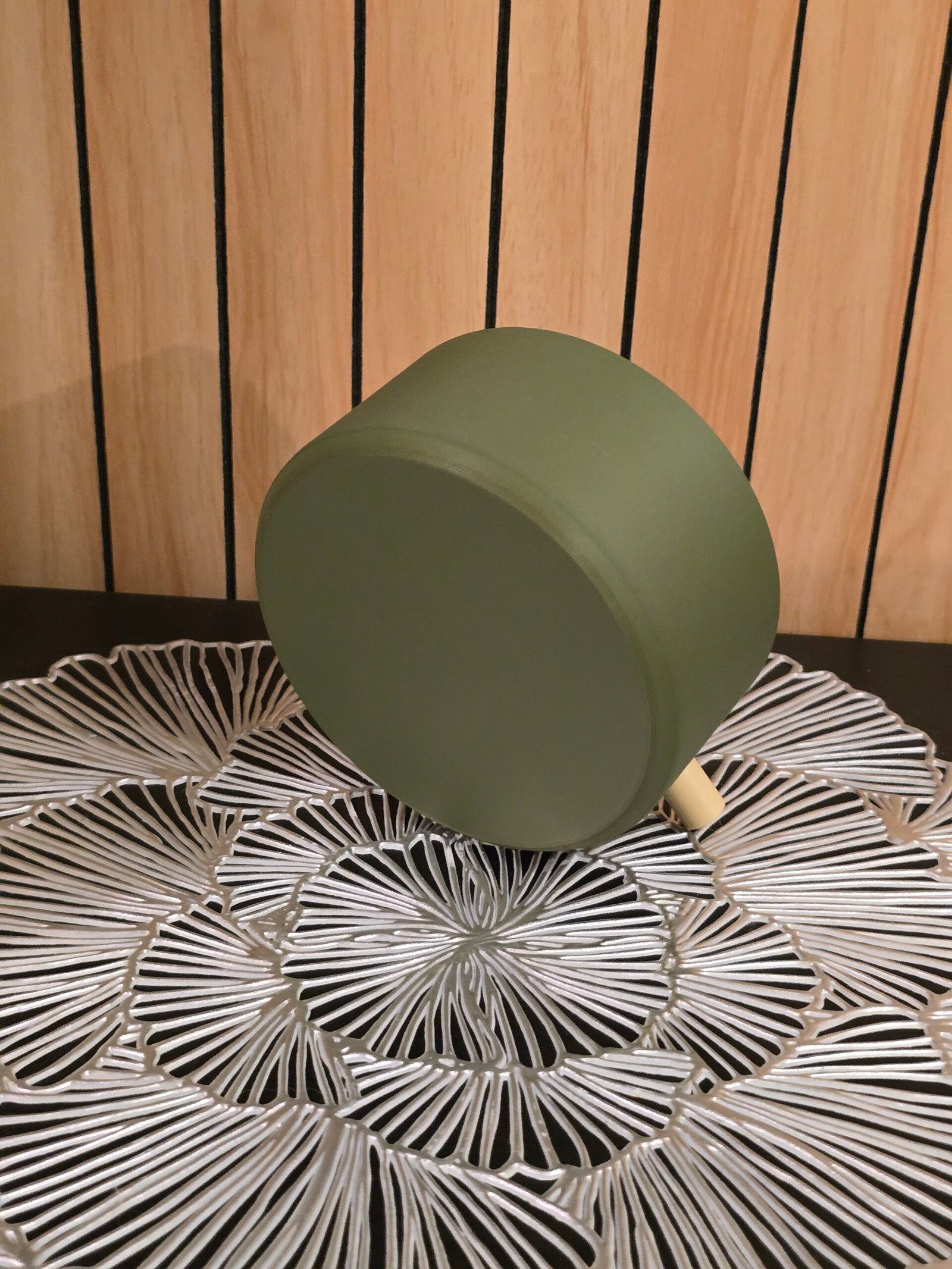 Eleganza Minimal: Orologio da Scrivania 13cm - immagine 8